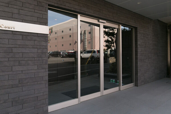 セキュリティの死角をなくす為ダブルオートロックシステム・防犯カメラ等隋所に配置。