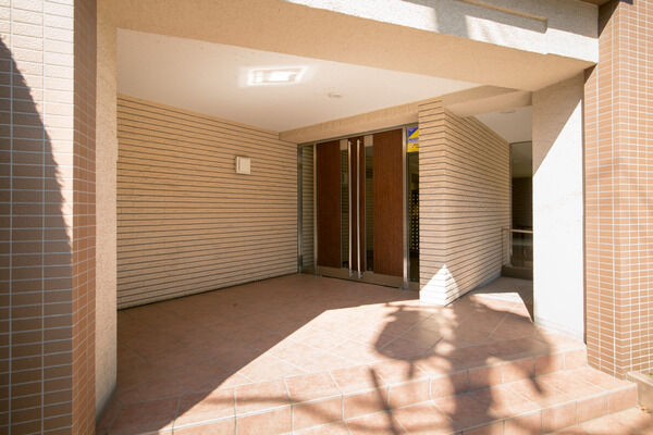 万全なセキュリティシステムで、安全の死角をなくします。