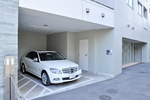 敷地内に設置されている、来客用駐車場。