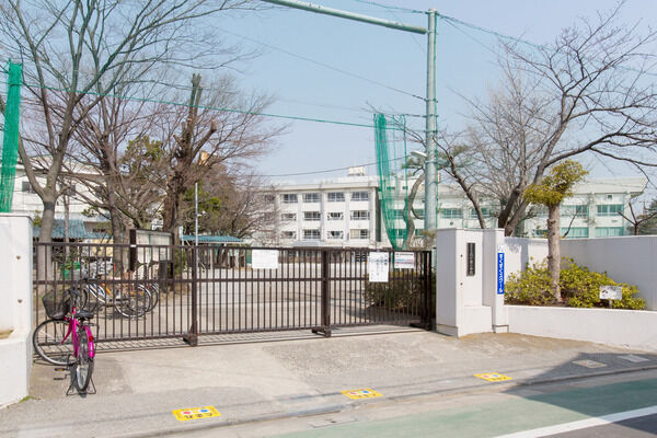 「区立北小岩小学校」まで約190m（徒歩3分）。		