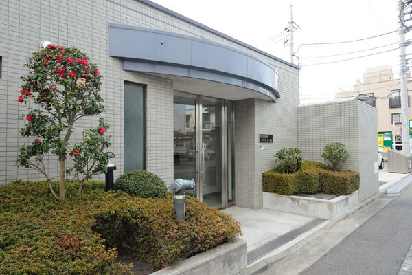 ていねいに整えられた植栽が暮らしを彩ります。