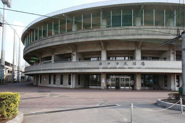 蓮の名所として名高い「寿中央公園」へは約650m(徒歩9分)。 蓮の名所として名高い「寿中央公園」へは約650m(徒歩9分)。