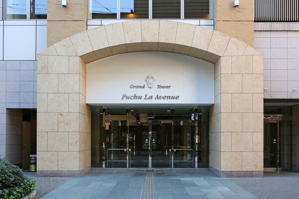 周辺景観ともマッチ。セキュリティー対策を講じ安全を守ります。 周辺景観ともマッチ。セキュリティー対策を講じ安全を守ります。