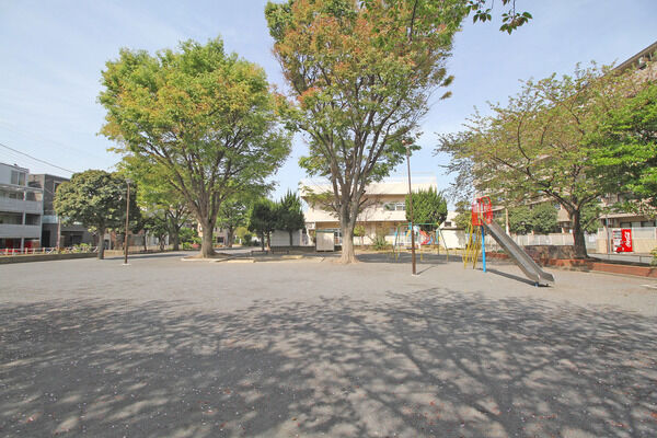 さわやか公園 東潮田　現地より約30m