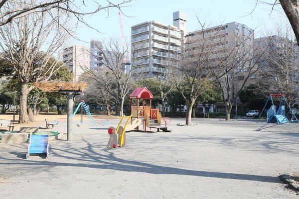 「神奈川公園」まで約550m（徒歩7分）。	