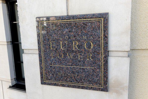 心に贅沢を感じさせるハイセンスなプレート。		