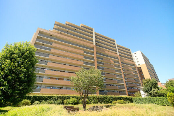 【ルネ横浜アーバンテラス】自然と風を感じられる「グリーンヒルテラス」。