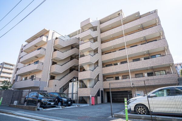 クイーンズパレス東戸塚