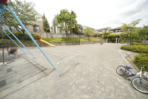 日野三丁目公園　現地より約80m