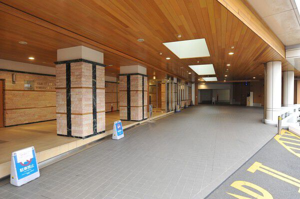 駐車場は住宅用として地下1階に123台分を確保しています。		