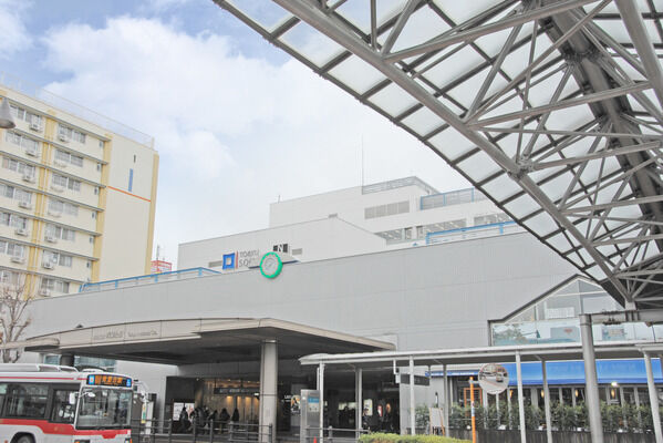 東急田園都市線「青葉台」駅は、徒歩7分。