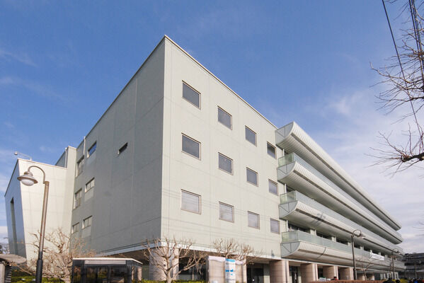 「青葉区役所」まで約380m（徒歩5分）。