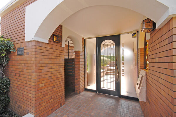 郵便物を受け取るメールコーナーを設置。		