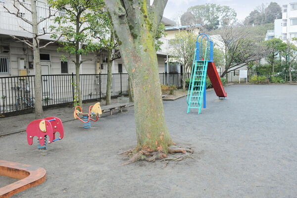 「北加瀬北ノ根公園」まで約82ｍ（徒歩2分）。