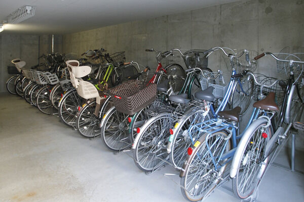 敷地内に設置されている自転車駐輪場。