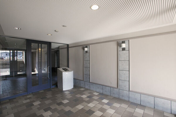 安心のオートロックシステムで居住者の安全を守ります。