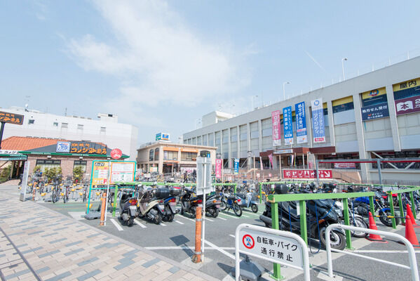 「ダイエー向ケ丘店」は、約3,400m。