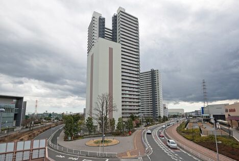 2010年のグッドデザイン賞を受賞したスタイリッシュなフォルムが目を引きます	。	