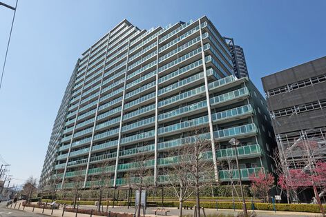 「サウスレジデンス」、「ウェストレジデンス」、「センタータワー」の3棟構成。 「サウスレジデンス」、「ウェストレジデンス」、「センタータワー」の3棟構成。