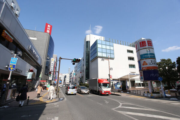 「藤沢プラザ館」は徒歩約1,400m（徒歩18分）。