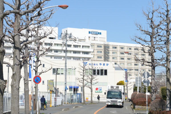 「藤沢市民病院」までは、約340m(徒歩5分）。