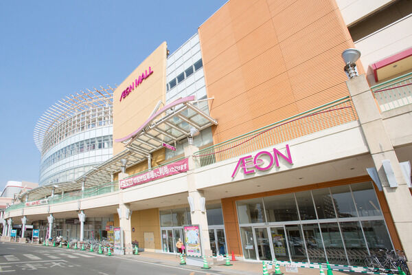 「イオンモール大和」まで約750m（徒歩10分）。		