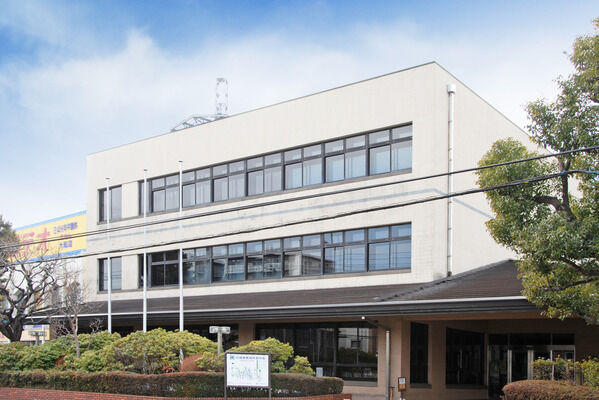 「大和市立図書館」は、約1,000m(徒歩11分)。 「大和市立図書館」は、約1,000m(徒歩11分)。