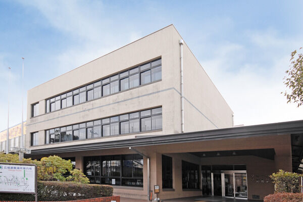 「大和市生涯学習センター」は、約1,200m（徒歩15分）。