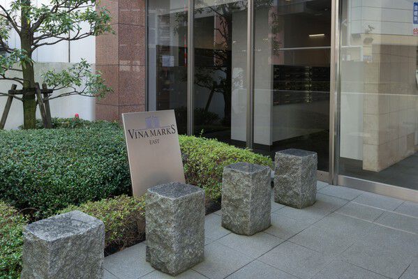 向かい合うウエスト棟と合わせて全313戸のビックコミュニティです。