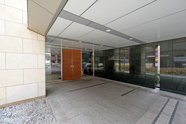 2階は住民のコミュニティゾーン。ラウンジやゲストルームなど多様な空間をご用意。		