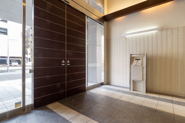 【グランオアシス蒲生四丁目】エントランス