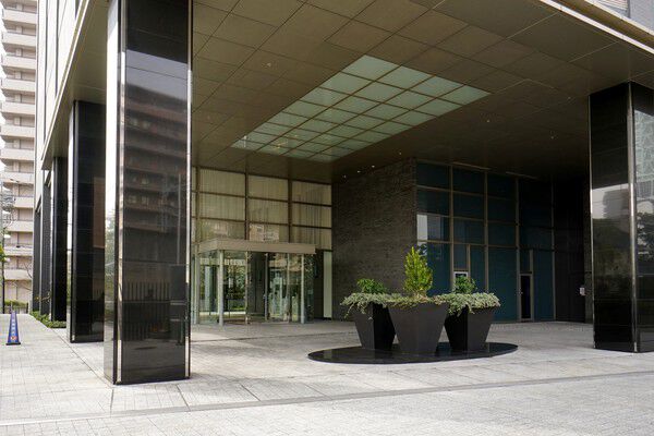 敷地内にそれぞれ意匠をこらした複数のガーデンを配し、都心の潤いを演出します。		