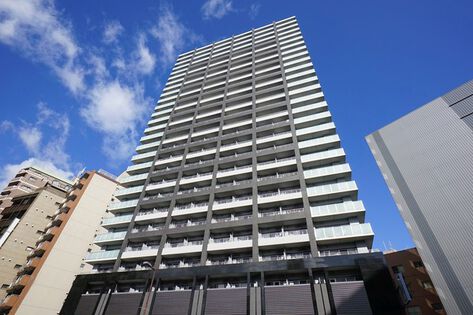 総戸数270戸、地下1階、地上26階の高層タワーマンションです。