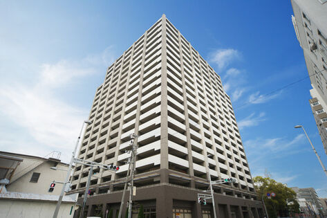 地上20階建、総戸数203戸のタワーレジデンス。 地上20階建、総戸数203戸のタワーレジデンス。