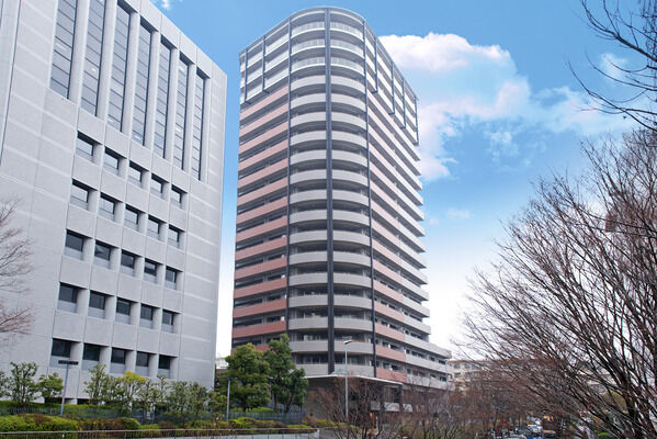 【千里中央アインス】地上20階建、総戸数161戸のタワーレジデンス。 【千里中央アインス】地上20階建、総戸数161戸のタワーレジデンス。
