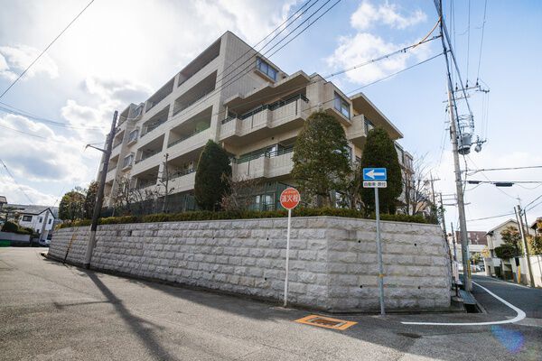 ファミールグラン甲子園口一丁目