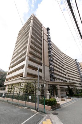 エスリード宝塚