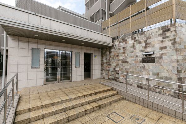アルス逆瀬川千種