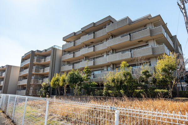 ローレルコート富雄 3枚目 ローレルコート富雄