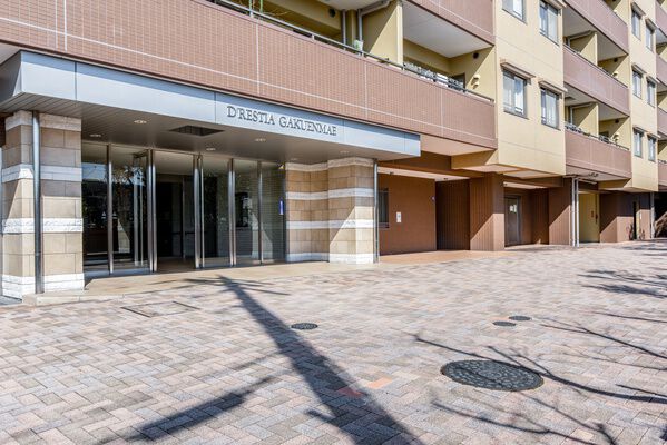 ディーレスティア学園前 3枚目 ディーレスティア学園前