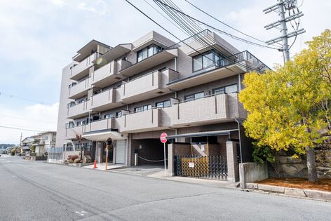 ローレル コート 西大寺 コレクション