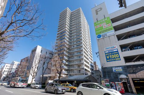 グランアルト天神タワー