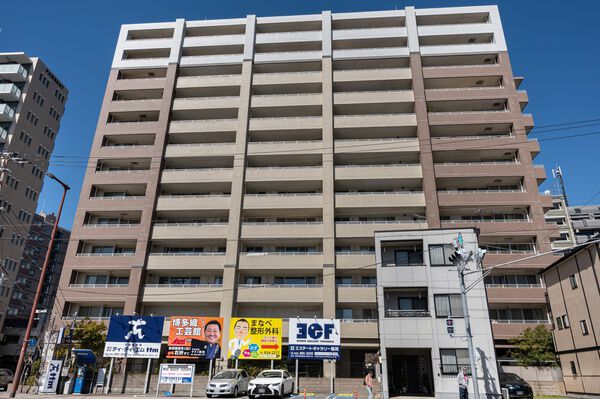 ロイヤルアークルミエ姪浜