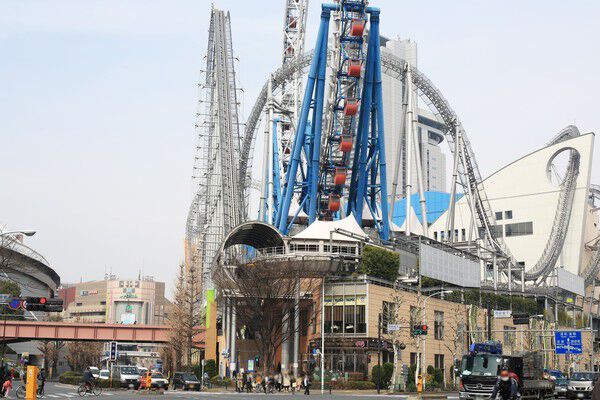 「後楽園遊園地」約1,200m（徒歩15分）をはじめとするレジャースポットも身近に。		