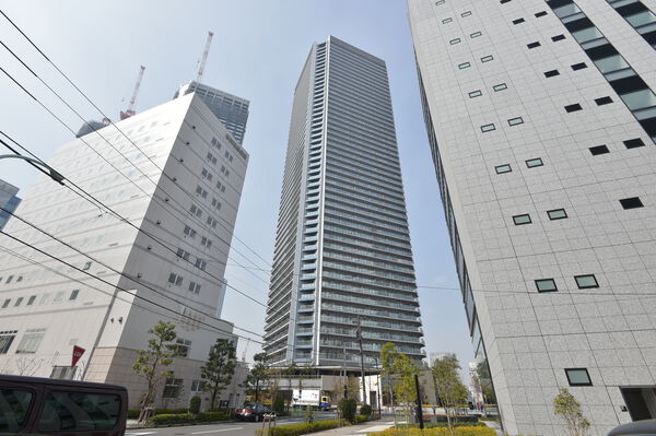 【ベイシティ晴海スカイリンクタワー】住戸の向きにより湾岸ビューや高層建物のアーバンビューを望めます。		