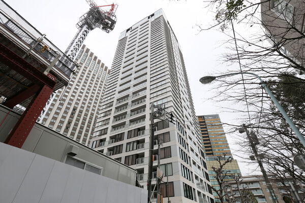 【SAION SAKURAZAKA】桜の名所を至近に佇む住まい。