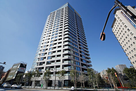 都会の街並みと調和する、シンプルで優美なフォルム。		