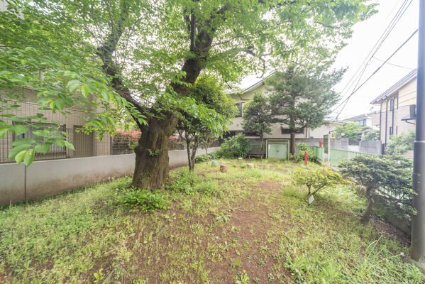 成田西四丁目緑地　現地より約50m