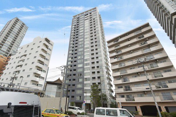 【シティタワー上野池之端】不忍通りの向かいは上野恩賜公園があります。