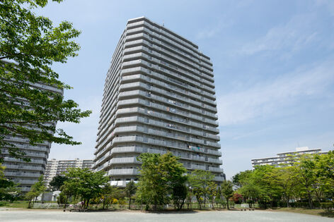 地上21階建、総戸数136戸のタワーレジデンス。